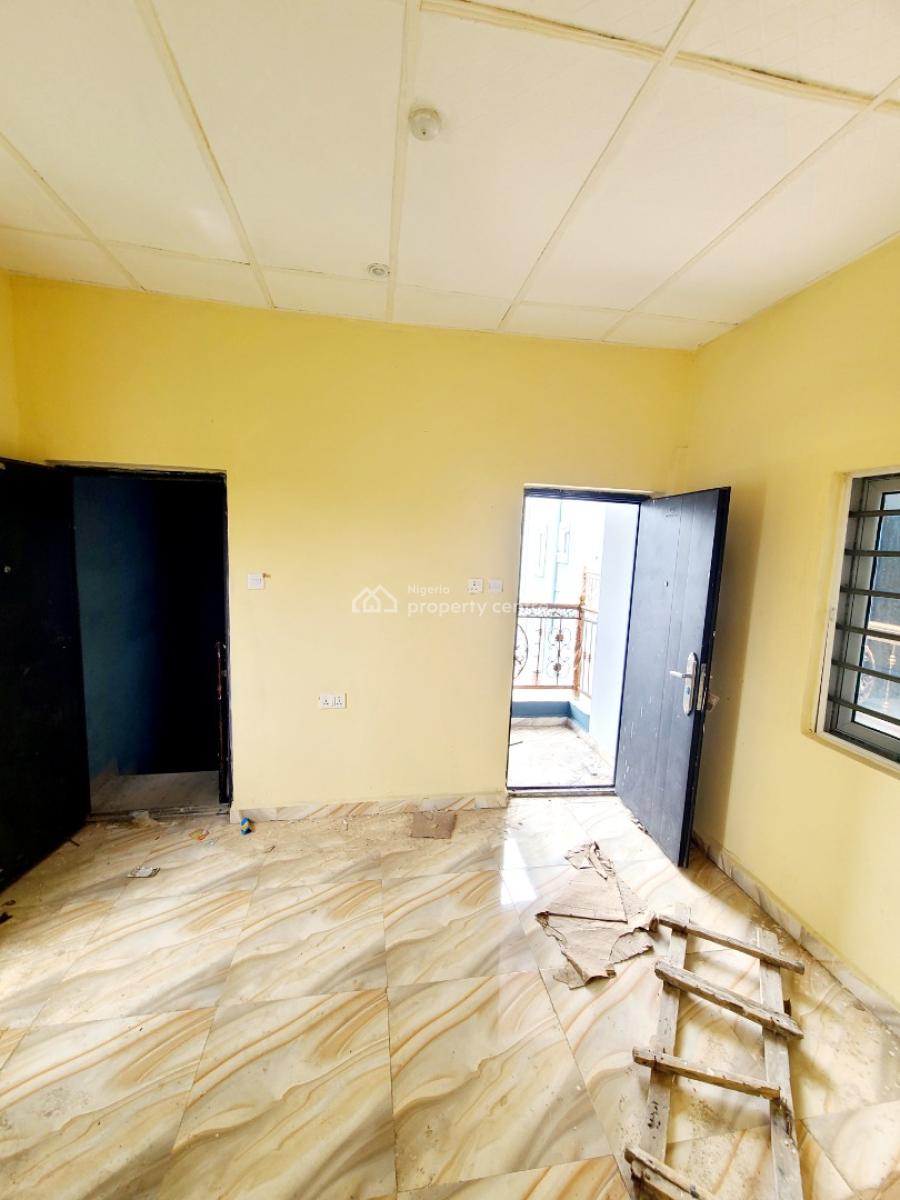 Brand New a Room & Parlour/mini Flat Upstairs, Housing Estate, World Bank, Owerri Municipal, Imo, Mini Flat (room and Parlour) for Rent