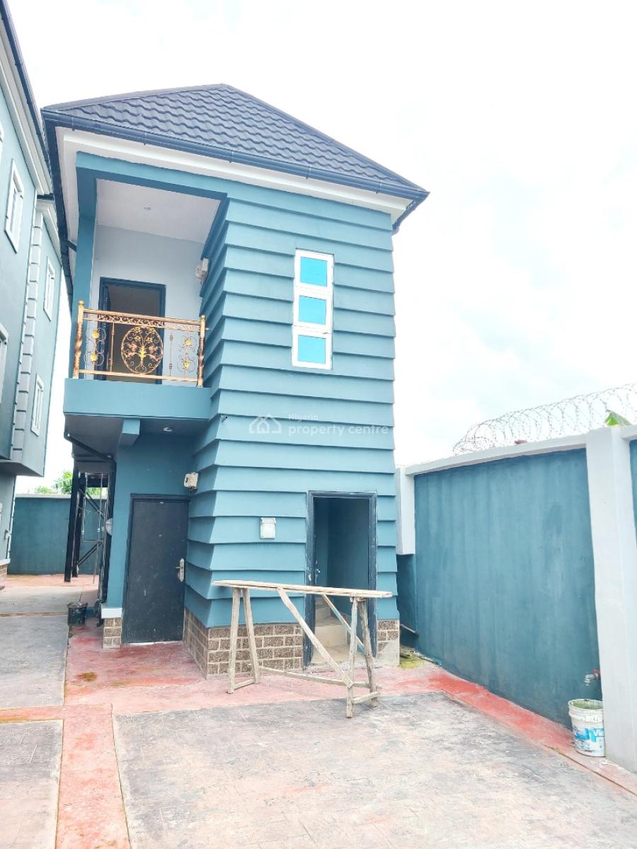 Brand New a Room & Parlour/mini Flat Upstairs, Housing Estate, World Bank, Owerri Municipal, Imo, Mini Flat (room and Parlour) for Rent