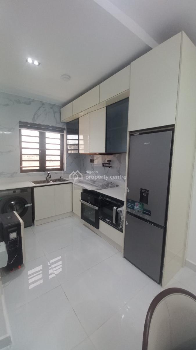 Luxury 2 Bedroom Apartment with Elevator and Swimming Pool, Lekki Phase 1, Lekki, Lagos, Flat / Apartment for Sale