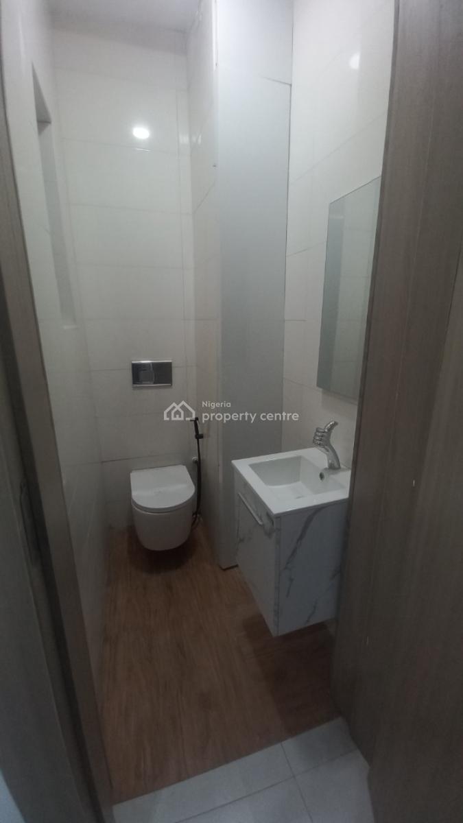 Luxury 2 Bedroom Apartment with Elevator and Swimming Pool, Lekki Phase 1, Lekki, Lagos, Flat / Apartment for Sale