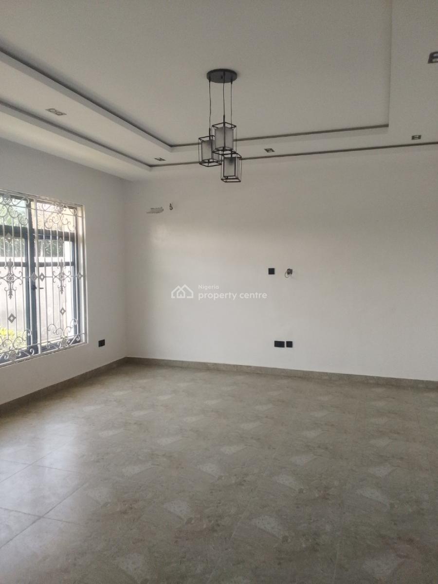 Standard 3 Bedroom Flat, Monastery Road, Sangotedo, Ajah, Lagos, Flat / Apartment for Rent