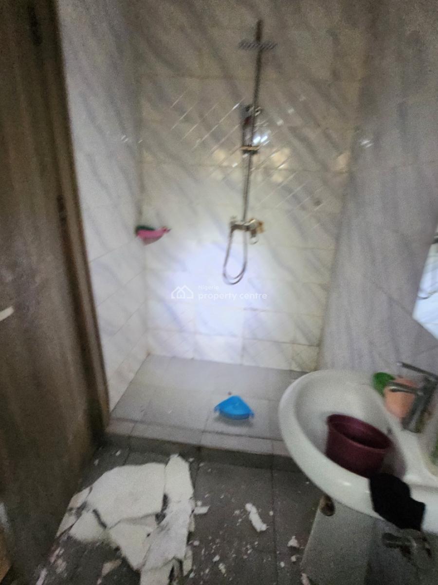 Clean 3bedroom Flat, 1st and Ground Floor , Available, Pay& Pack-ed Rd, By Capital Hub( Tarred Rd), Mabushi, Abuja, Flat / Apartment for Rent