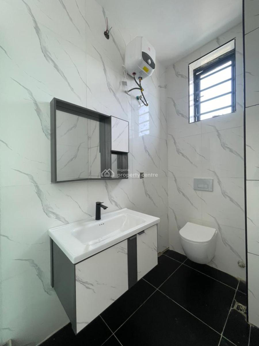 Lovely Built 2 Bedroom Apartment in Serene Environment, Lekki Phase 1, Lekki, Lagos, Flat / Apartment for Sale