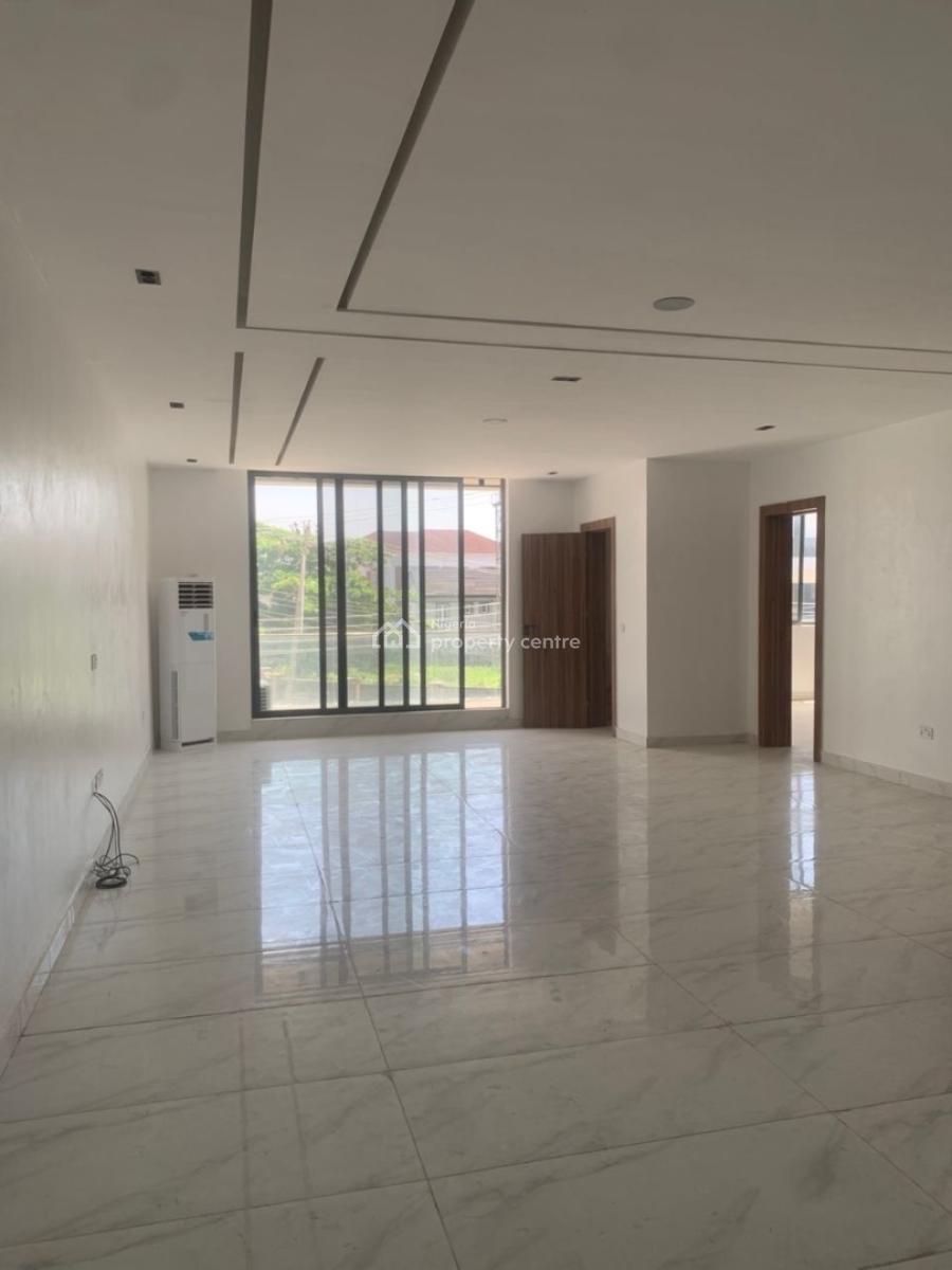 Newly Built 2 Bedroom Apartment, Lekki Phase 1, Lekki, Lagos, Flat / Apartment for Sale