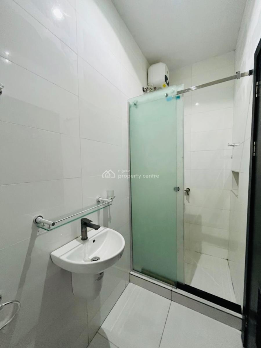 Exquisite Partly Furnished 2 Bedroom Apartment, Mobil Road, Ajah, Lagos, Flat / Apartment for Rent