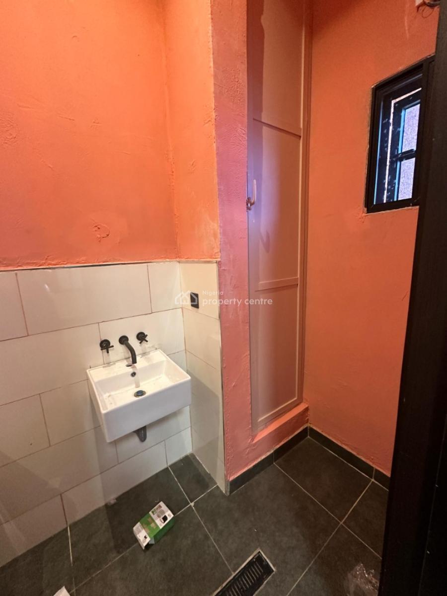 Well Finished Fully Serviced 1 Bedroom Flat, Lekki Phase 1, Lekki, Lagos, Mini Flat (room and Parlour) for Sale