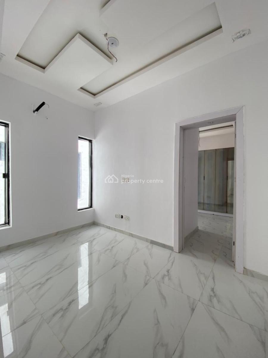 4 Bedroom  Detached Duplex with a Bq and a Pool...  Price: 340m Location, Chevron Toll Gate, Lekki, Lagos, Detached Duplex for Sale