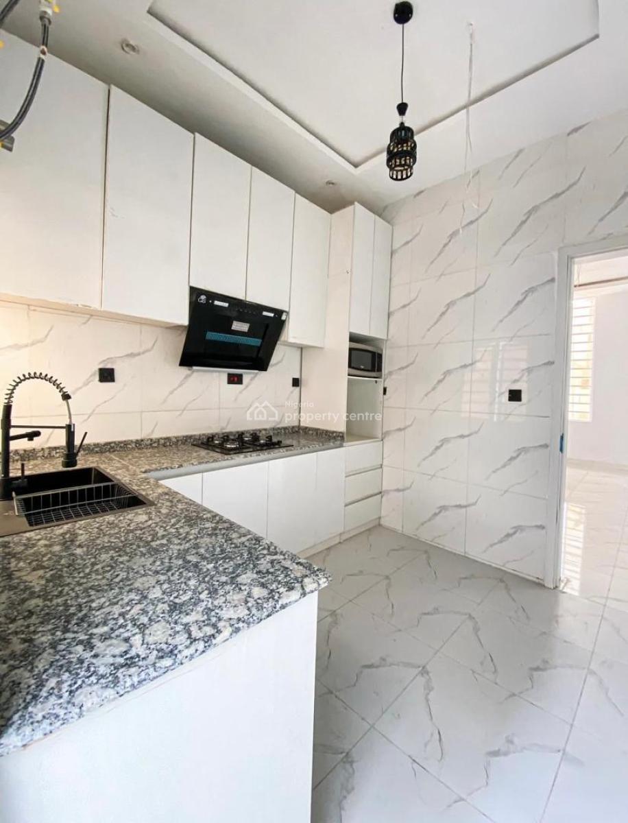 4 Bedrooms Semi-detached Duplex, Ikota Gra, Ikota, Lekki, Lagos, Semi-detached Duplex for Rent