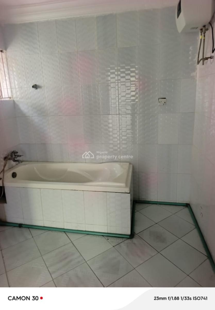 Well Maintained Rear 5 Bedroom En-suited Fully Detached Duplex+ Study, Chevron, Lekki, Lagos, Commercial Property for Rent