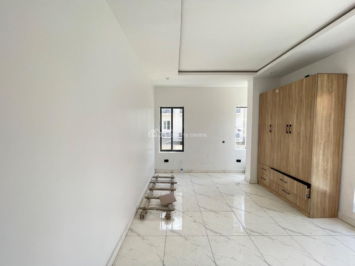 Exquisite 2 Bedroom Apartment in a Secured Estate, Ikate, Lekki, Lagos, Flat / Apartment for Rent