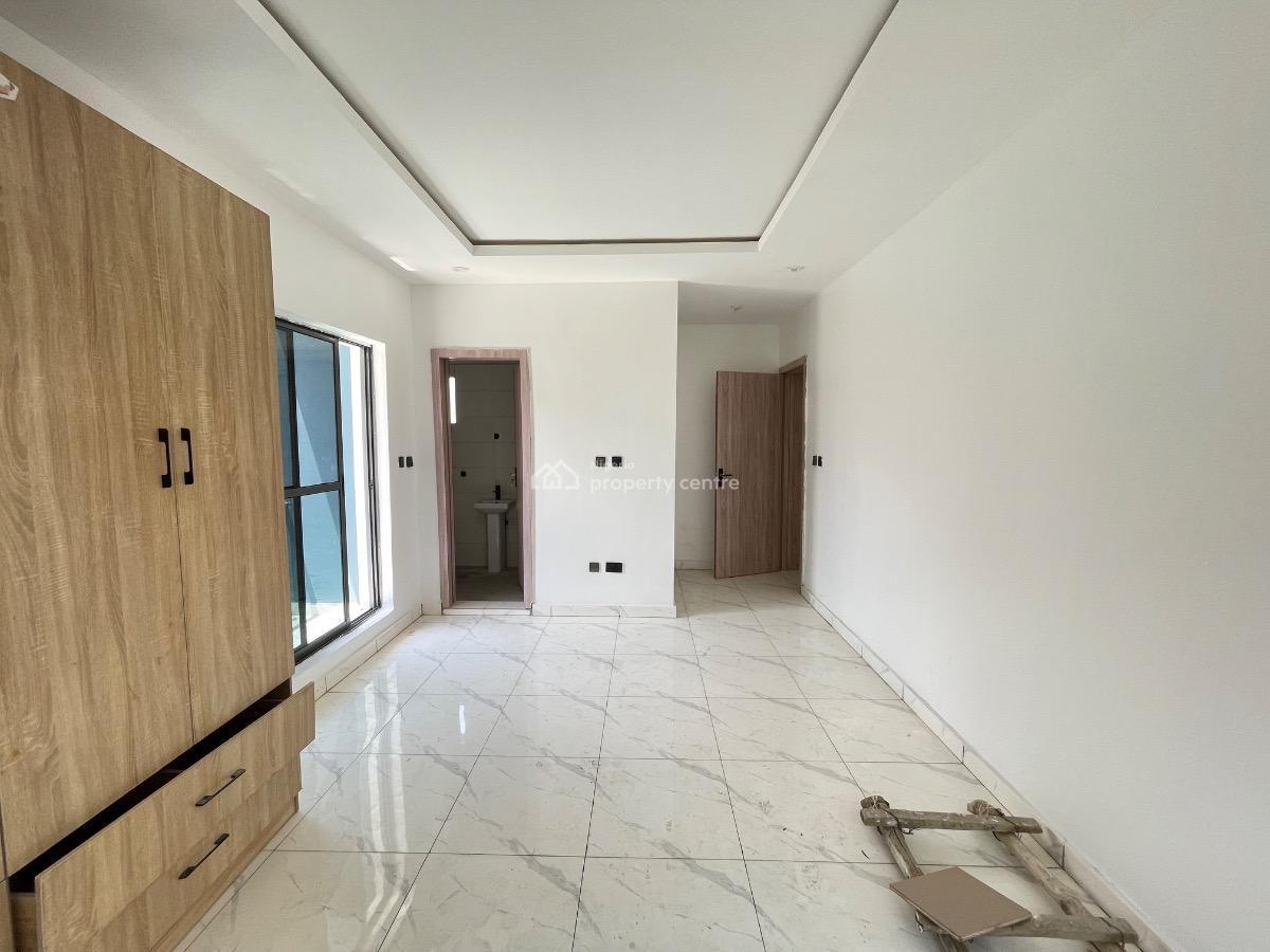 Exquisite 2 Bedroom Apartment in a Secured Estate, Ikate, Lekki, Lagos, Flat / Apartment for Rent