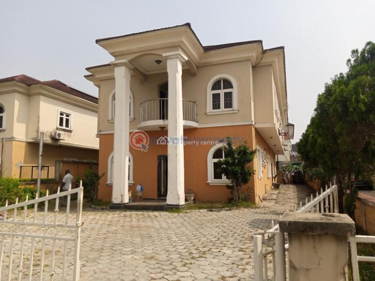 5-bed Spacious House with 2 Rooms Bq + Adequate Parking, Carlton Gate Estate, Chevron Drive Lekki, Lekki, Lagos, Detached Duplex for Rent
