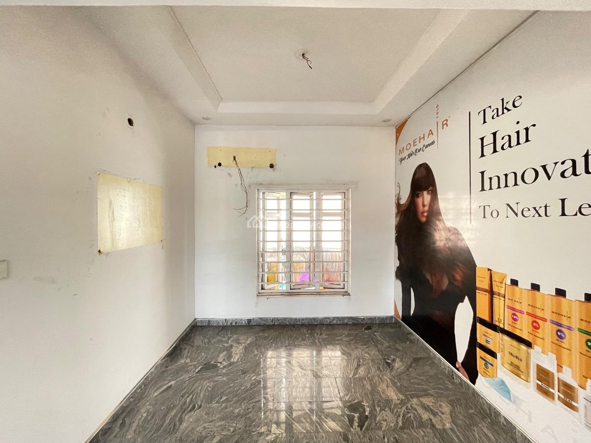 2 Bedroom Apartment in a Secured Estate, Lekki Phase 1, Lekki, Lagos, Flat / Apartment for Rent