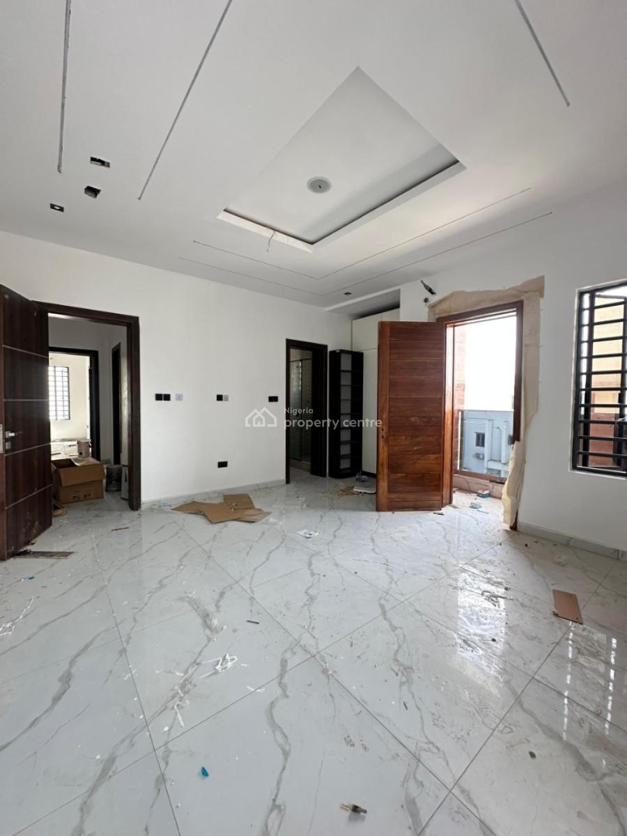Very Spacious 3 Bedroom Apartment with Gym and Elevator in a Secure an, Ikate, Ikate, Lekki, Lagos, Flat / Apartment for Sale