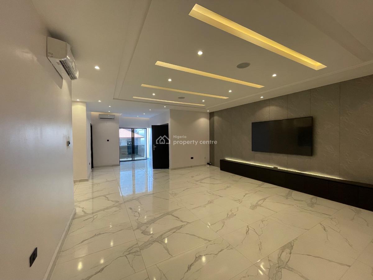 Newly Built Fully Serviced 3 Bedroom Apartment + Bq, Lekki Phase 1, Lekki, Lagos, Flat / Apartment for Sale