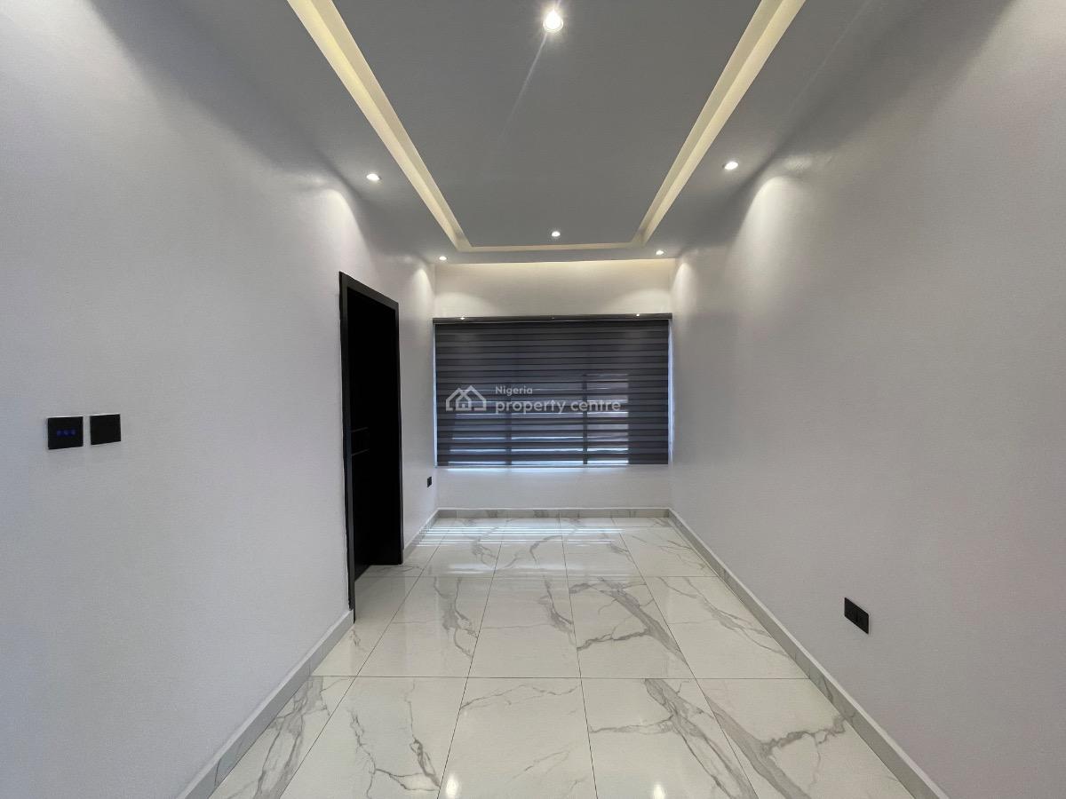 Newly Built Fully Serviced 3 Bedroom Apartment + Bq, Lekki Phase 1, Lekki, Lagos, Flat / Apartment for Sale