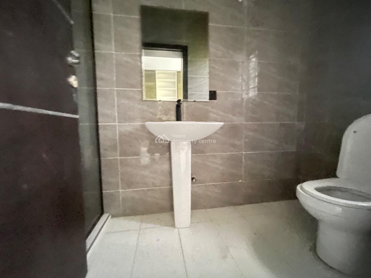 Fully Serviced 3 Bedroom Apartment with Bq, Lekki Phase 1, Lekki, Lagos, Flat / Apartment for Rent