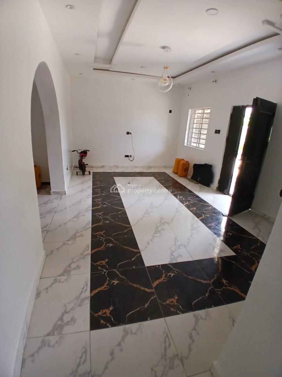3 Bedroom Flat Upstairs, Sangotedo, Ajah, Lagos, Flat / Apartment for Rent