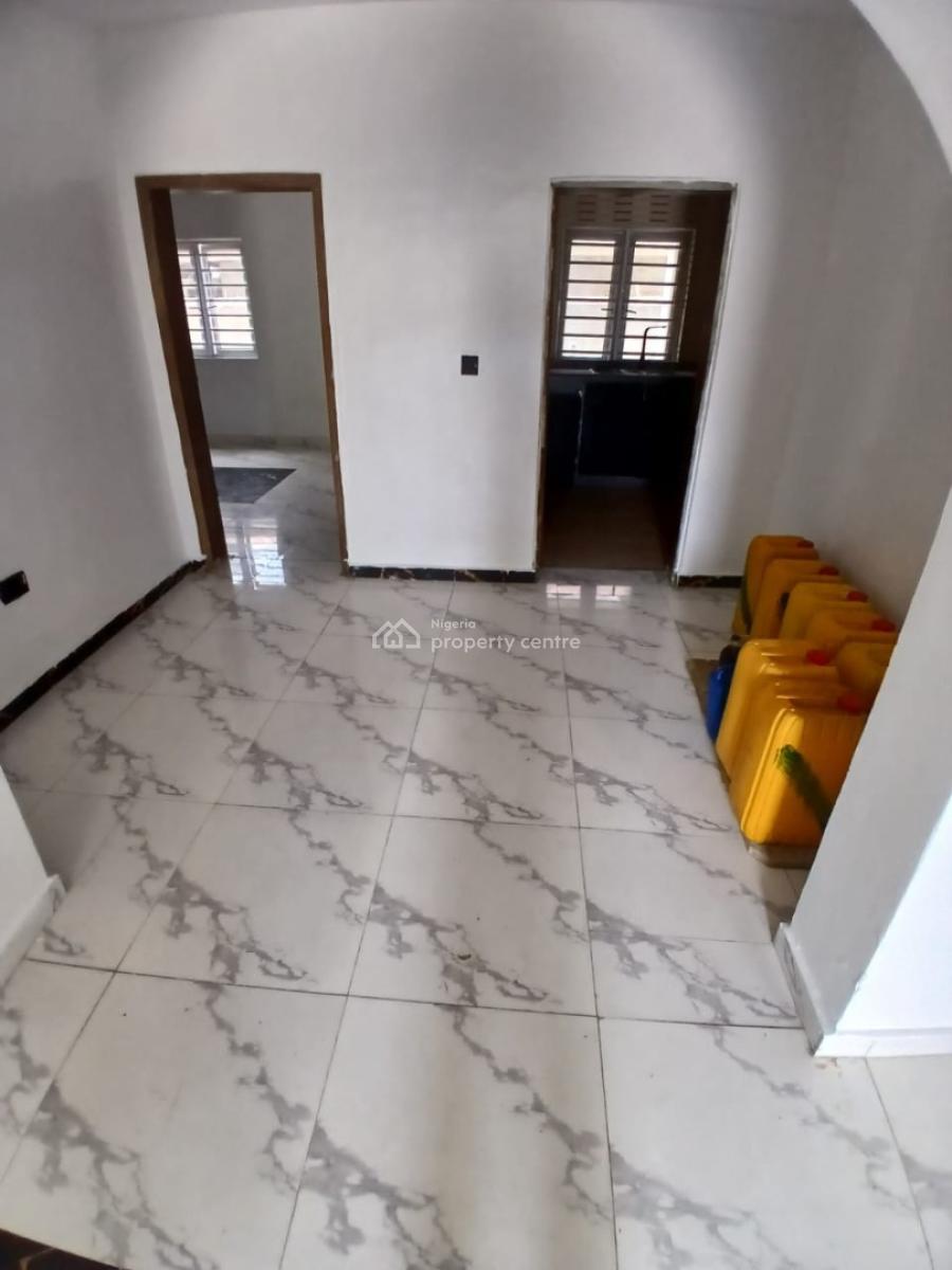 3 Bedroom Flat Upstairs, Sangotedo, Ajah, Lagos, Flat / Apartment for Rent