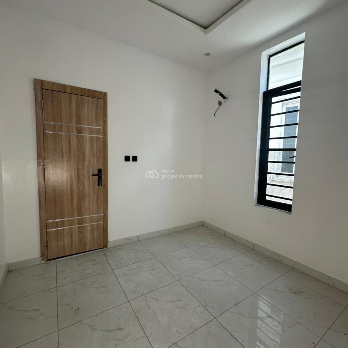 Spacious 4 Bedroom Terrace Duplex in a Secured Estate, Chevron Toll Gate, Lekki, Lagos, Terraced Duplex for Sale