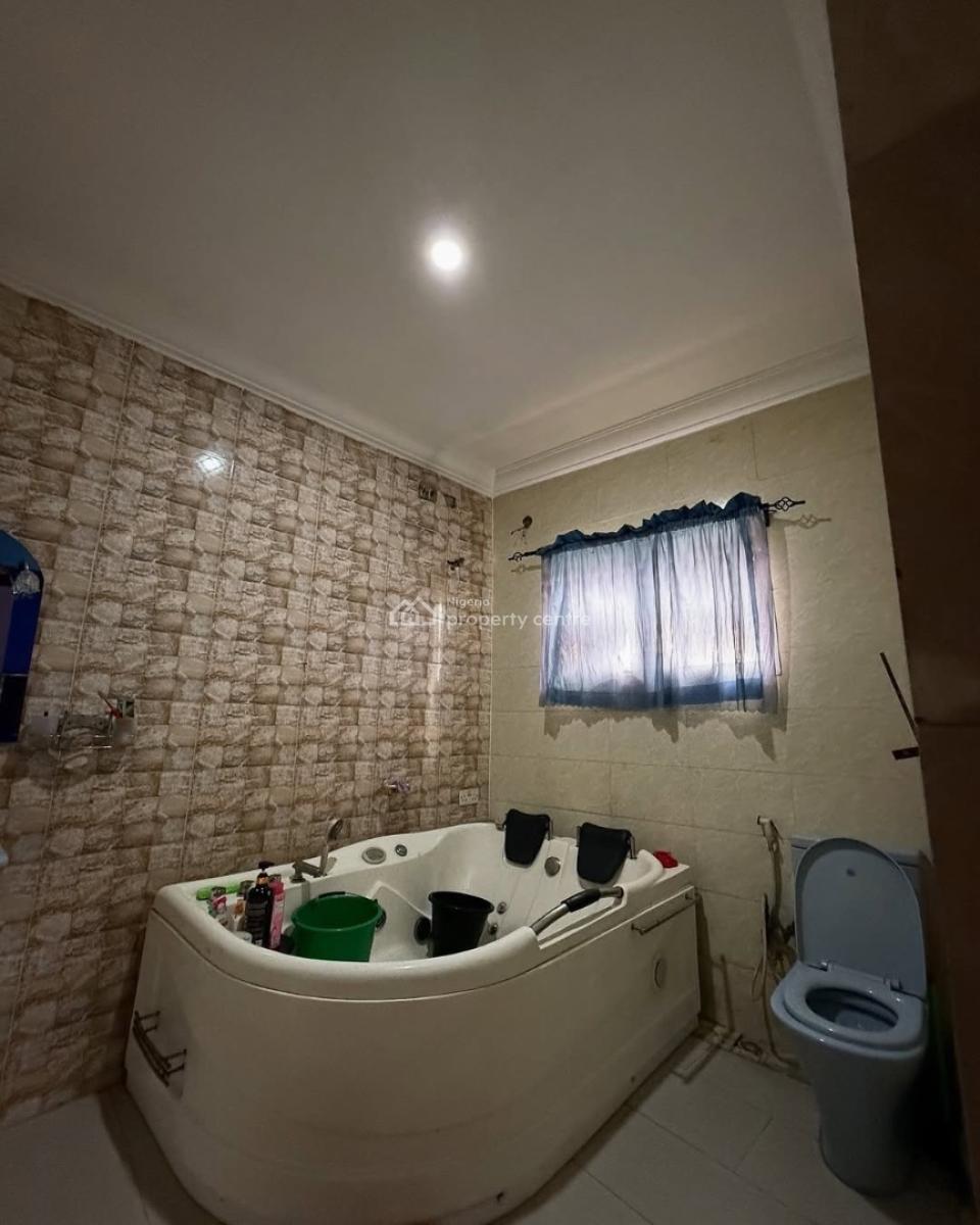 6 Bedroom Duplex on 600sqm Plots with a Gate House, Farm Road 2, Eliozu, Port Harcourt, Rivers, Detached Duplex for Sale