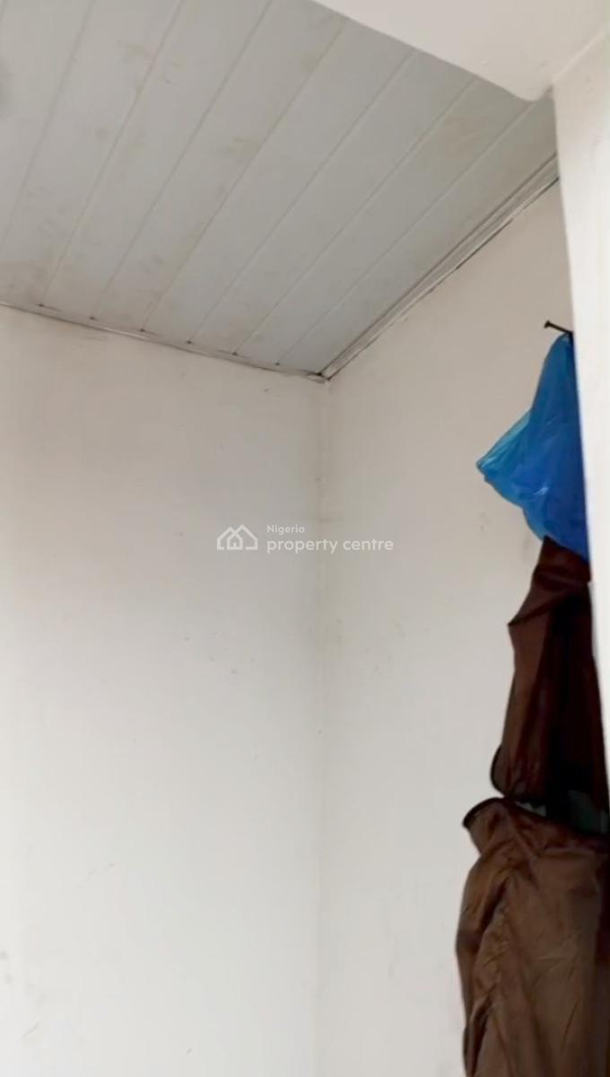 Small Shop in a Good Spot in an Estate, Owode - Langbasa Axis, Ajah, Lagos, Shop for Rent