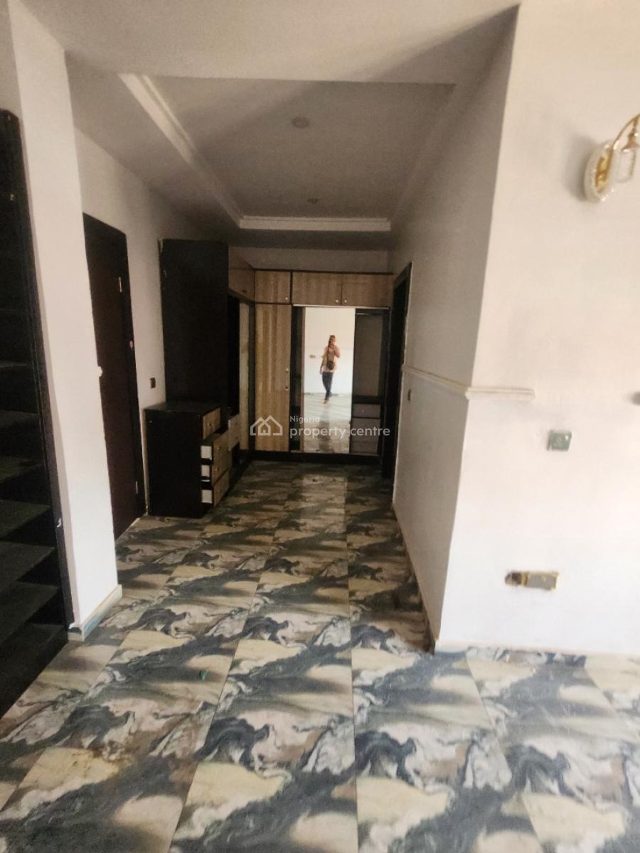 Clean Renovated 3 Bedroom Duplex, 1st Floor Loor,  Tarred Rd, Wuye Main By Zartech(tarred Rd, Wuye, Abuja, Flat / Apartment for Rent