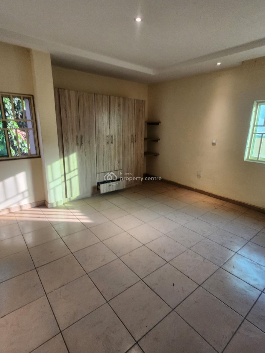 Clean Renovated 3 Bedroom Duplex, 1st Floor Loor,  Tarred Rd, Wuye Main By Zartech(tarred Rd, Wuye, Abuja, Flat / Apartment for Rent