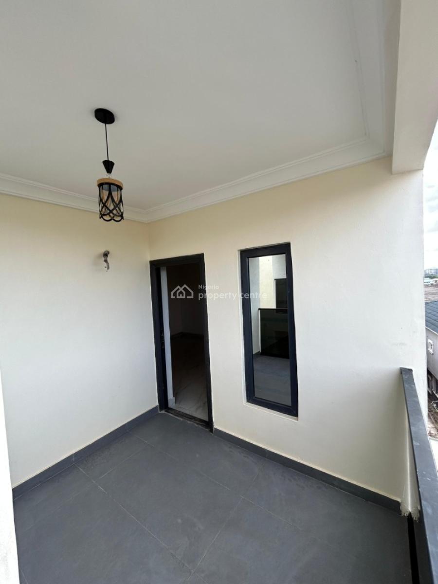 5bedroom House with Bq and Study Room in Magodo Phase 1 Price : 380 M, 5bedroom House with Bq and Study Room in Magodo Phase 1 Price : 380 M, Gra Phase 1, Magodo, Lagos, Detached Duplex for Sale