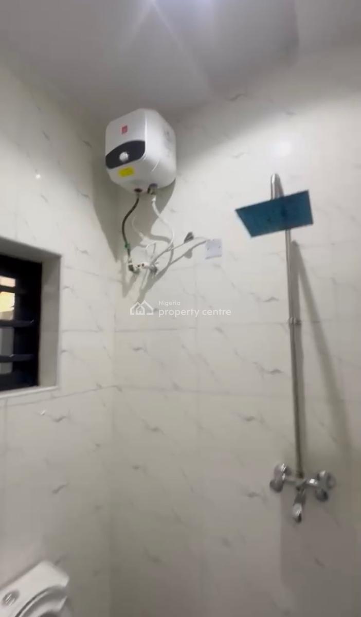 Newly Built 2 Bedroom Flat with All Rooms En-suite and Guest Toilet, Shomolu, Lagos, Flat / Apartment for Rent
