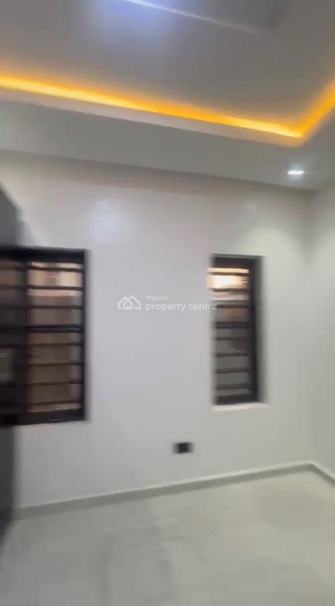 Newly Built 2 Bedroom Flat with All Rooms En-suite and Guest Toilet, Shomolu, Lagos, Flat / Apartment for Rent
