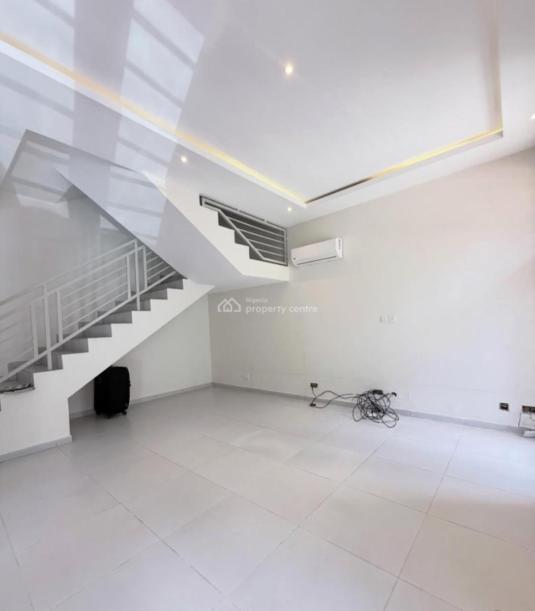 Serviced 4 Bedroom En-suite Townhouse with an Enclosed Fitted Kitchen/, Ikate, Lekki, Lagos, Terraced Duplex for Rent