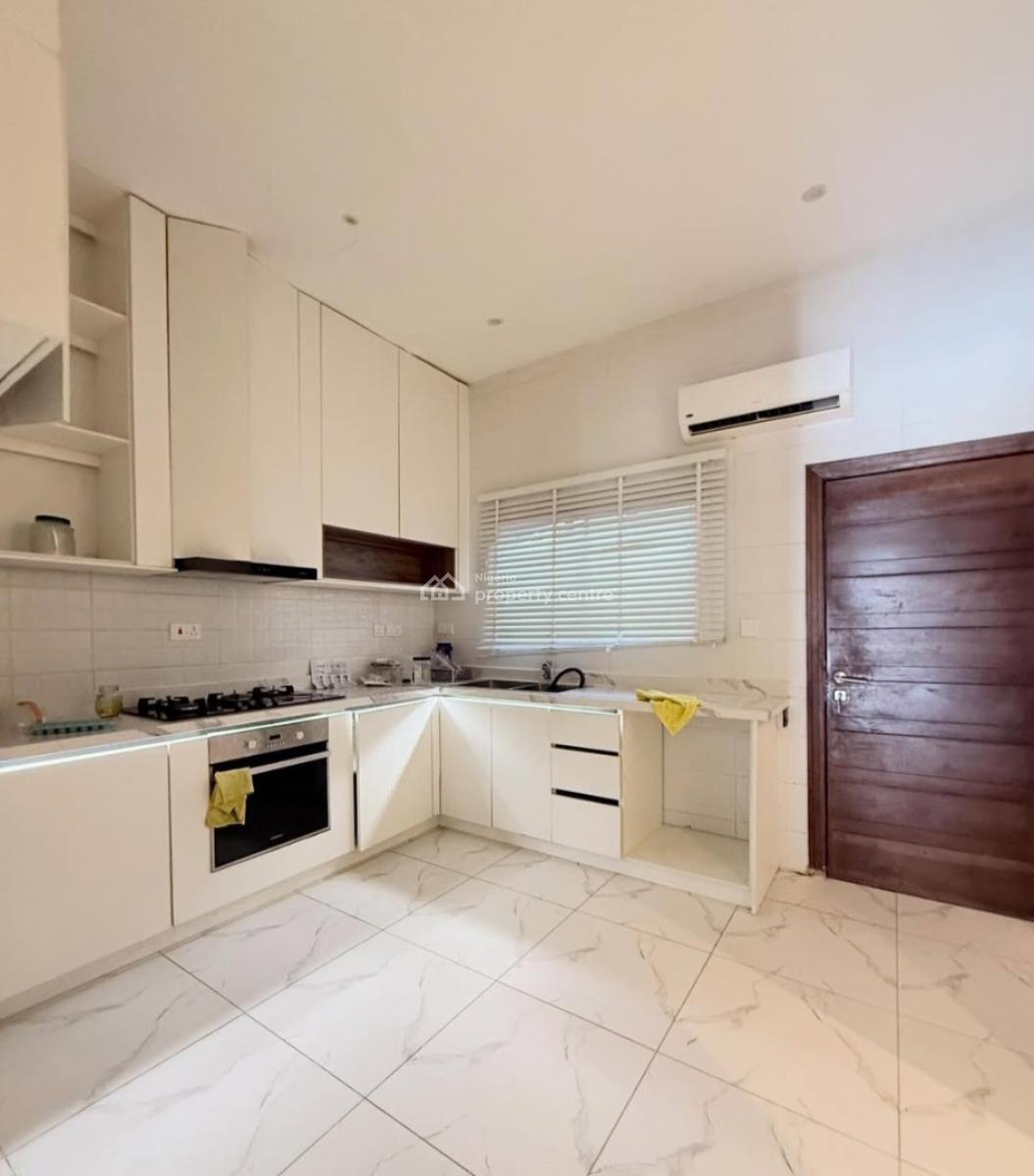Serviced 4 Bedroom En-suite Townhouse with an Enclosed Fitted Kitchen/, Ikate, Lekki, Lagos, Terraced Duplex for Rent