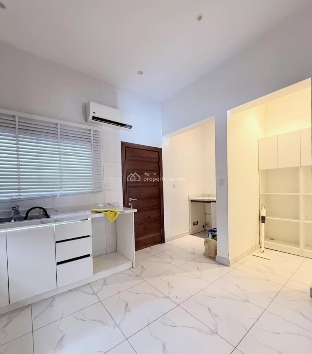 Serviced 4 Bedroom En-suite Townhouse with an Enclosed Fitted Kitchen/, Ikate, Lekki, Lagos, Terraced Duplex for Rent