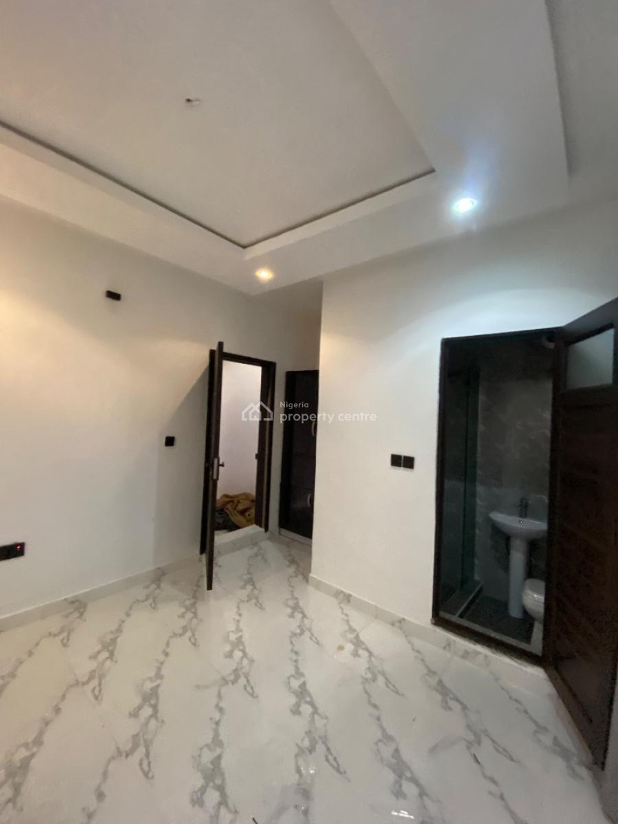 Two Bedroom Duplex, Light Court After Lbs Lekki Ajah, Ajah, Lagos, Terraced Duplex for Rent