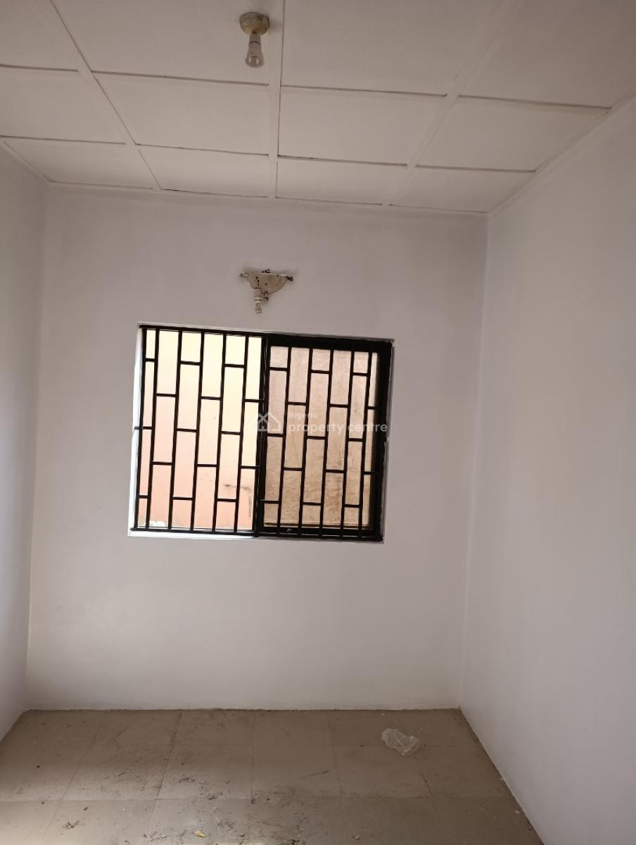 2 Bedroom Flat, Golden Gate Estate, Oluyole Ibadan, Oluyole, Oyo, Semi-detached Bungalow for Rent