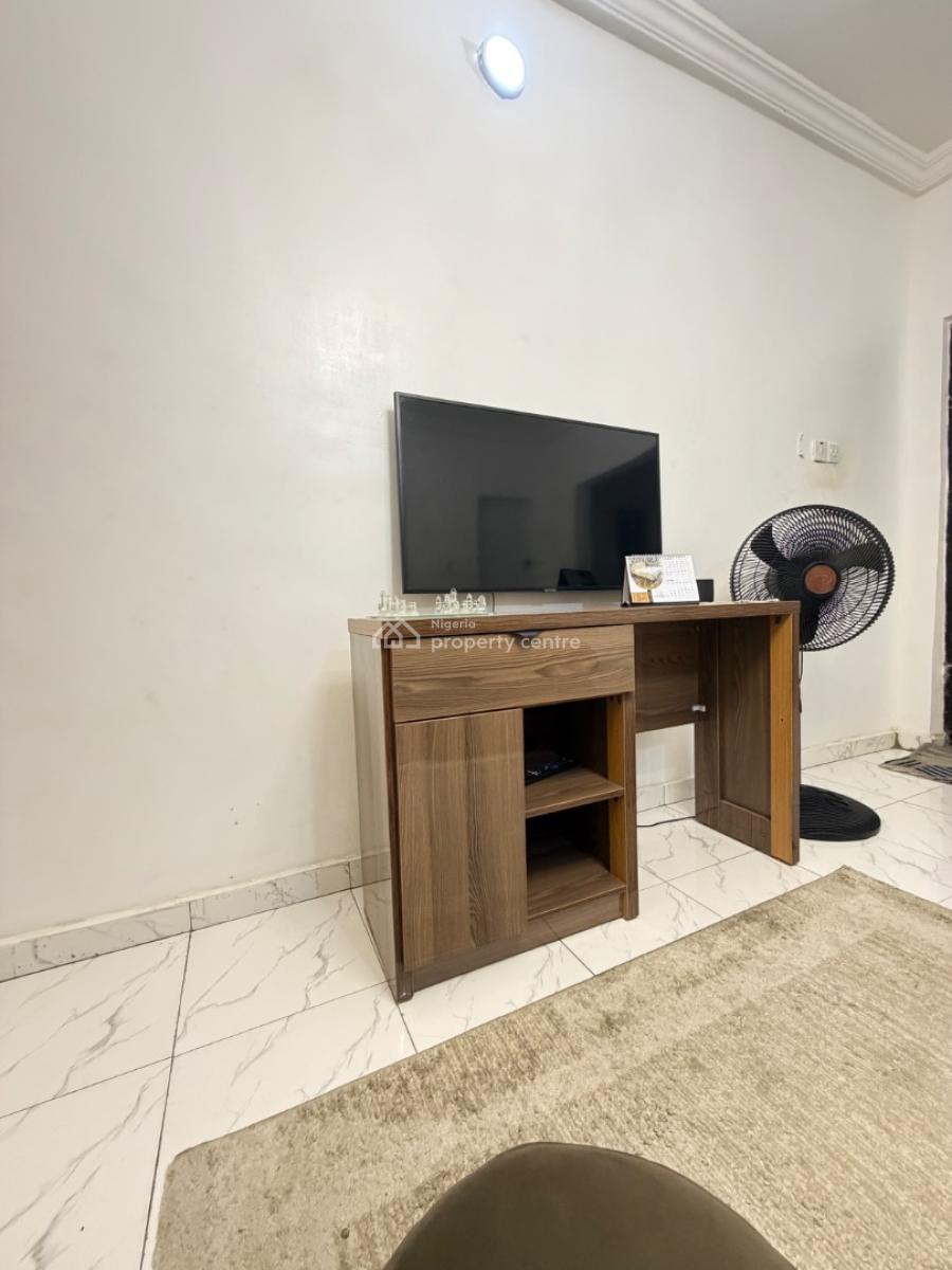Cozy One Bedroom Apartment in Maryland, Maryland, Maryland, Lagos, Mini Flat (room and Parlour) Short Let