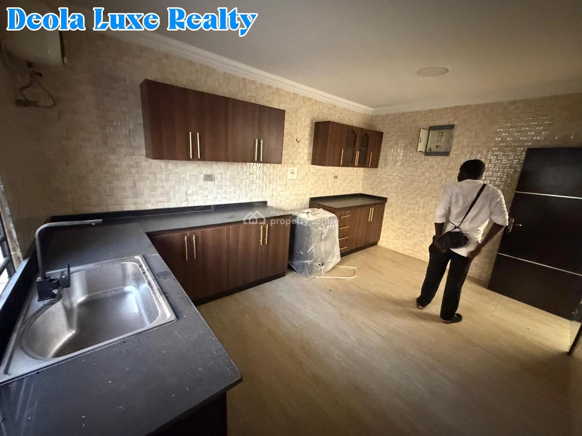 a Very Spacious 3 Bedroom Apartment in a Fully Serviced Estate, Horizon 2 Estate, Ikate, Lekki, Lagos, Flat / Apartment for Rent