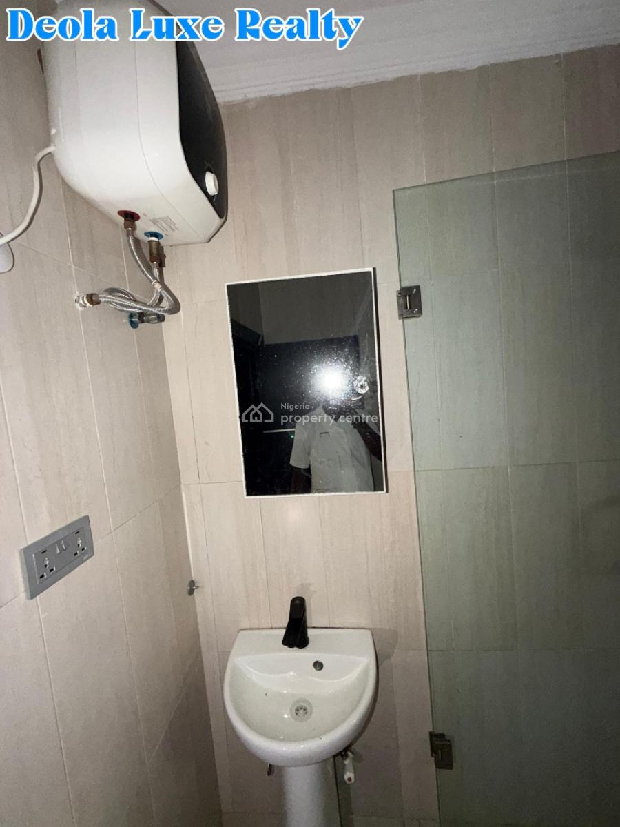 a Very Spacious 3 Bedroom Apartment in a Fully Serviced Estate, Horizon 2 Estate, Ikate, Lekki, Lagos, Flat / Apartment for Rent