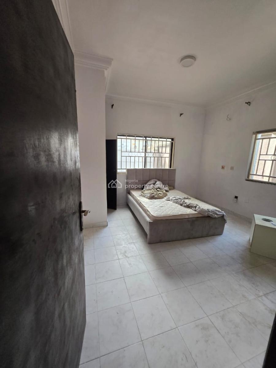 Standard 1-bedroom Flat, Victoria Island (vi), Lagos, Mini Flat (room and Parlour) for Rent