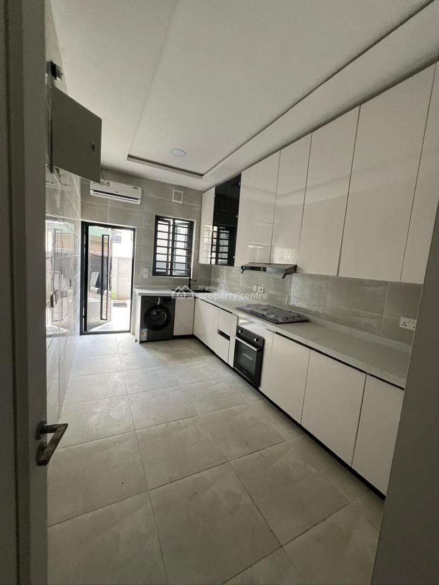 Serviced  4 Bedroom Townhome  with Bq, Oniru, Victoria Island (vi), Lagos, Semi-detached Duplex for Rent