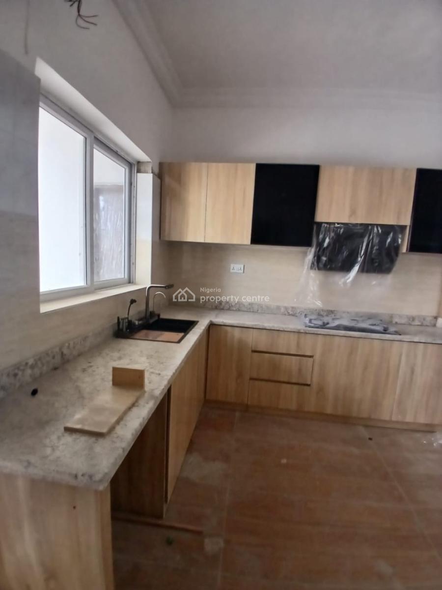 Luxury 2 Bedroom Maisonette with 24hrs Power & Gym in a Service Apartm, Lekki Phase 1, Lekki, Lagos, Flat / Apartment for Sale