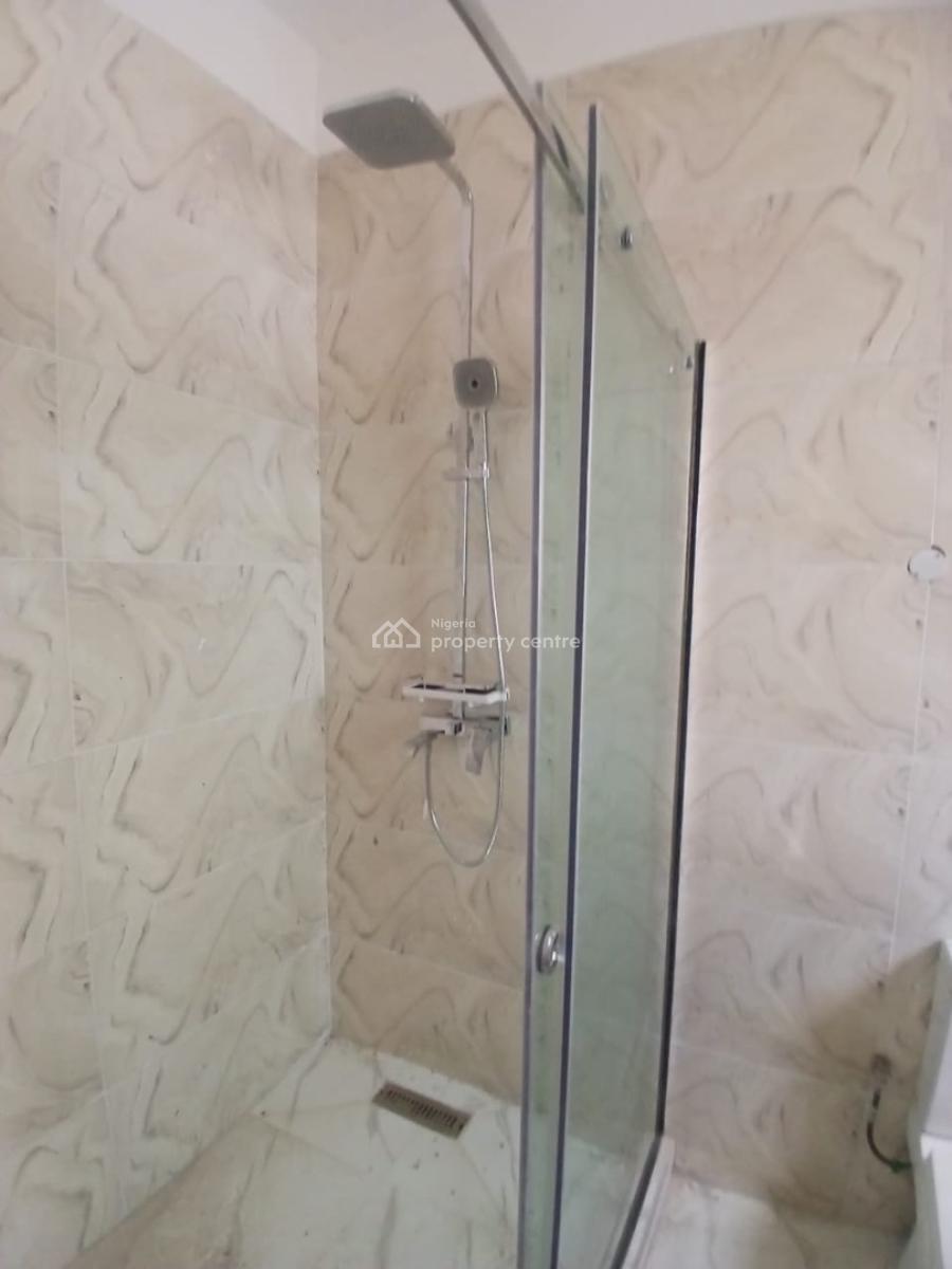 Luxury 2 Bedroom Maisonette with 24hrs Power & Gym in a Service Apartm, Lekki Phase 1, Lekki, Lagos, Flat / Apartment for Sale