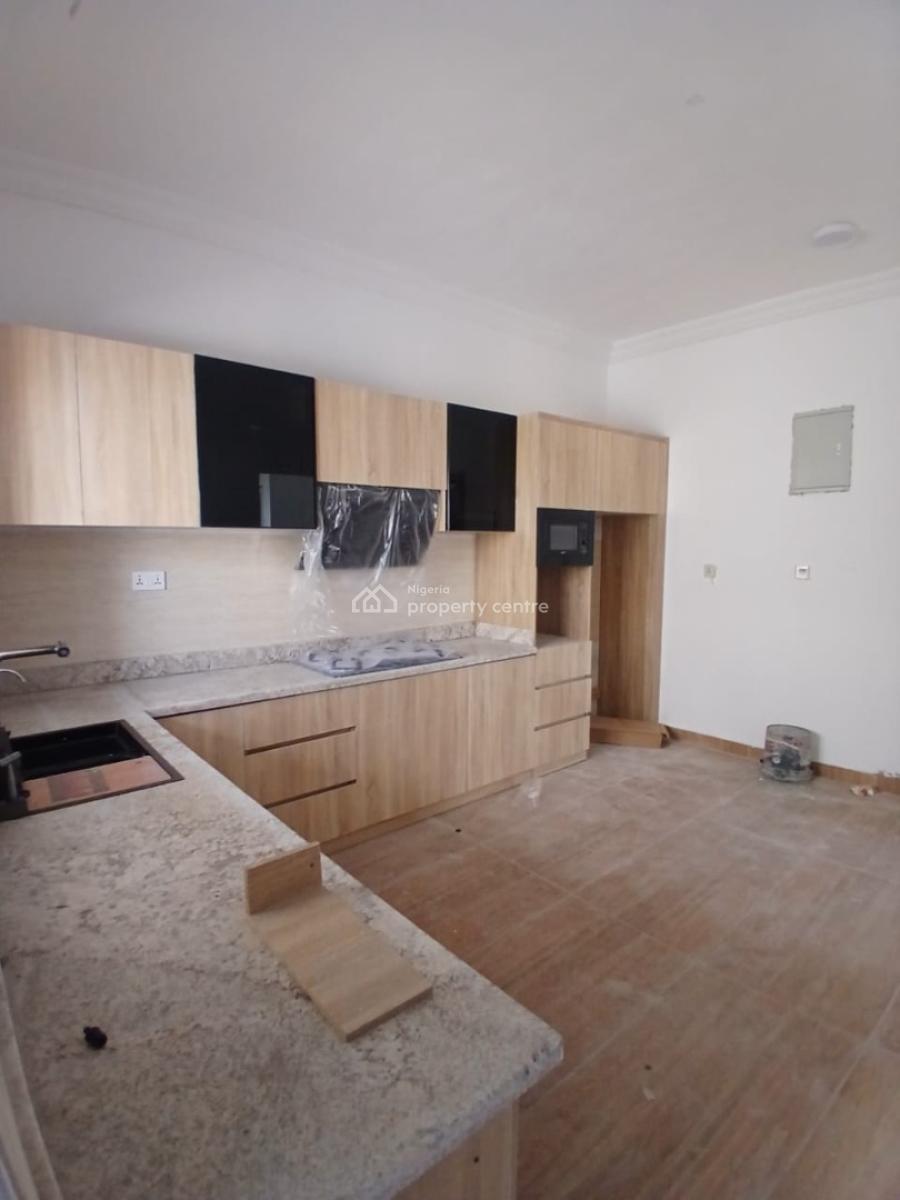 Luxury 2 Bedroom Maisonette with 24hrs Power & Gym in a Service Apartm, Lekki Phase 1, Lekki, Lagos, Flat / Apartment for Sale