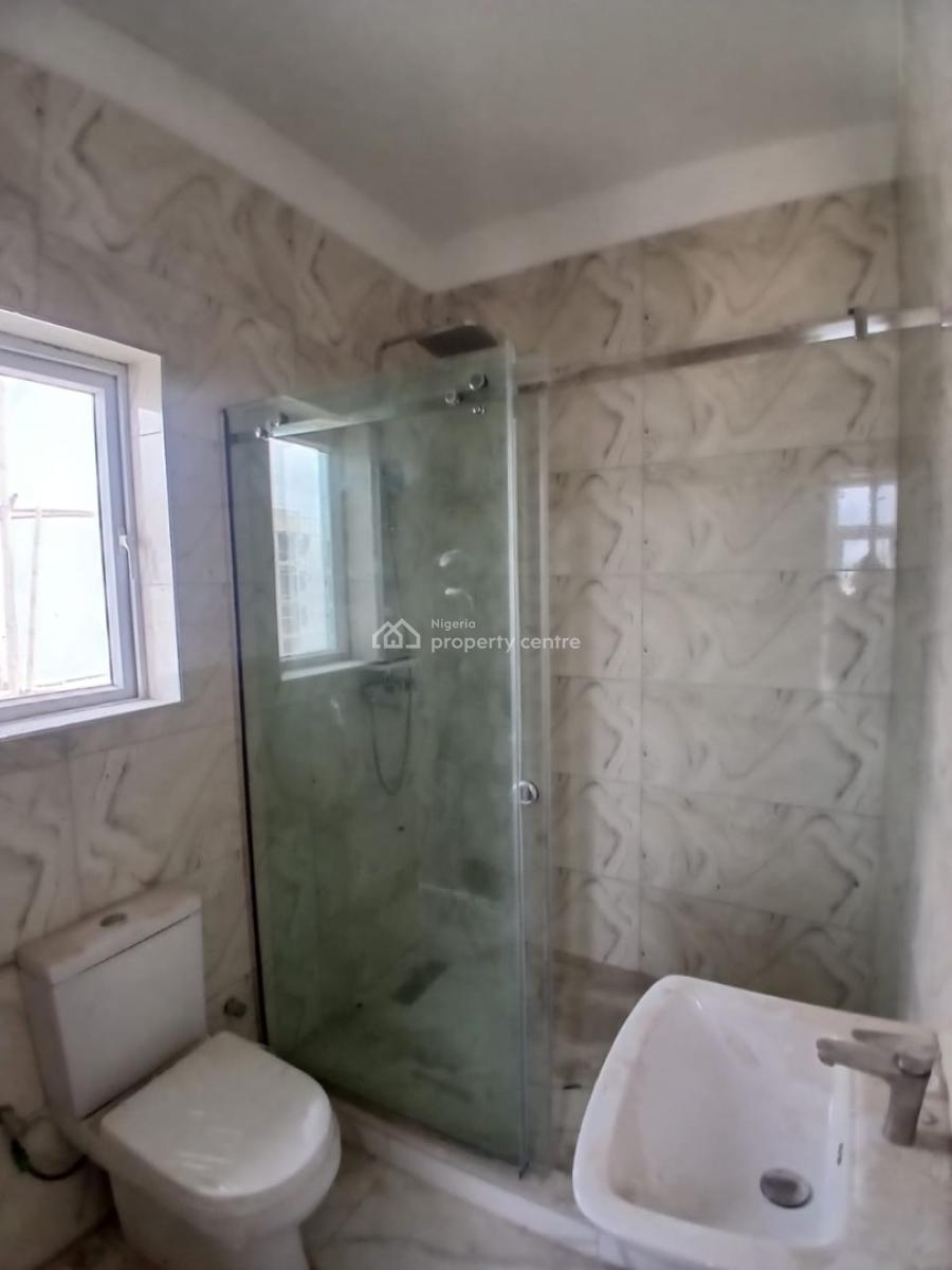 Luxury 2 Bedroom Maisonette with 24hrs Power & Gym in a Service Apartm, Lekki Phase 1, Lekki, Lagos, Flat / Apartment for Sale