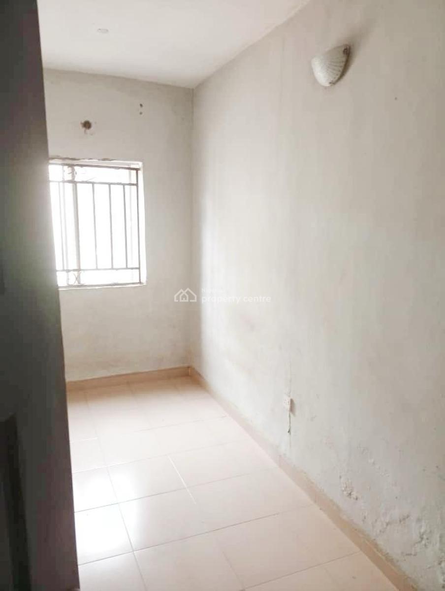 Luxury 3 Bedrooms, Phase 1, Magodo, Lagos, Flat / Apartment for Rent