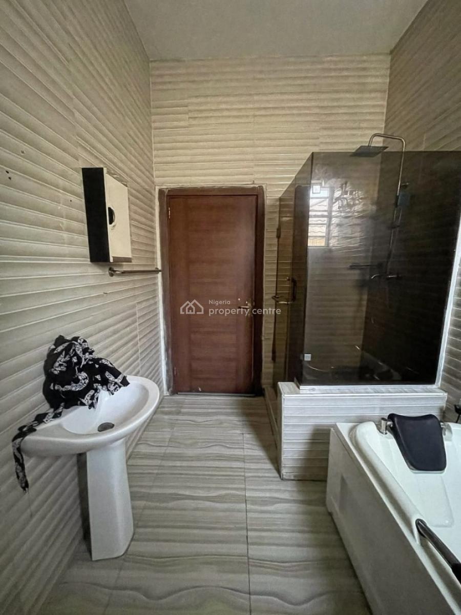 5 Bedroom Terrace Duplex with Bq, Osapa, Lekki, Lagos, Terraced Duplex for Rent
