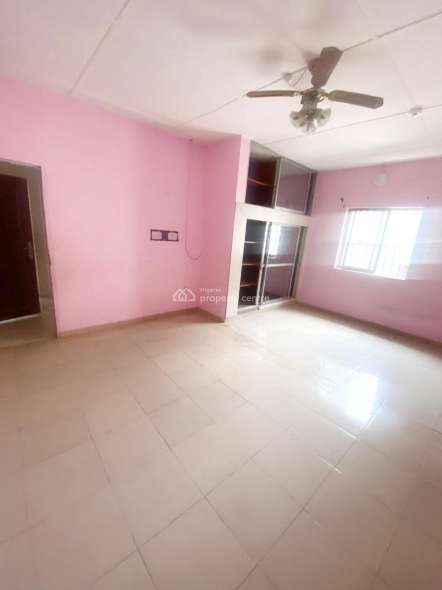 Luxury 3 Bedroom Flat, Gra Phase 1, Magodo, Lagos, Flat / Apartment for Rent