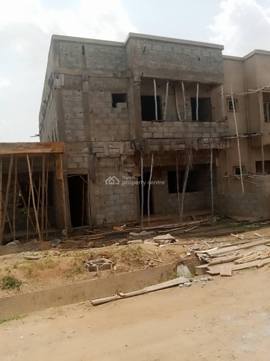 Luxury 3 Bedroom Terrace Duplex, Along Voice of Nigeria Road, Lugbe District, Abuja, Terraced Duplex for Sale