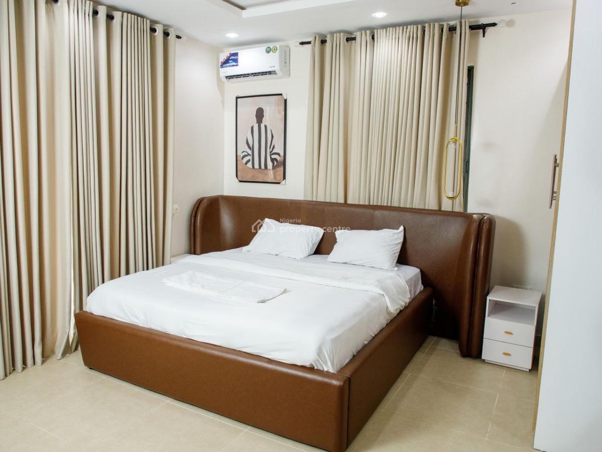 Luxury 3 Bedrooms Apartment with Great Amenities, Maryland, Lagos, Flat / Apartment Short Let
